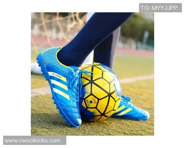 全球顶级球星足球鞋尺码揭秘带你了解他们的脚型与选择