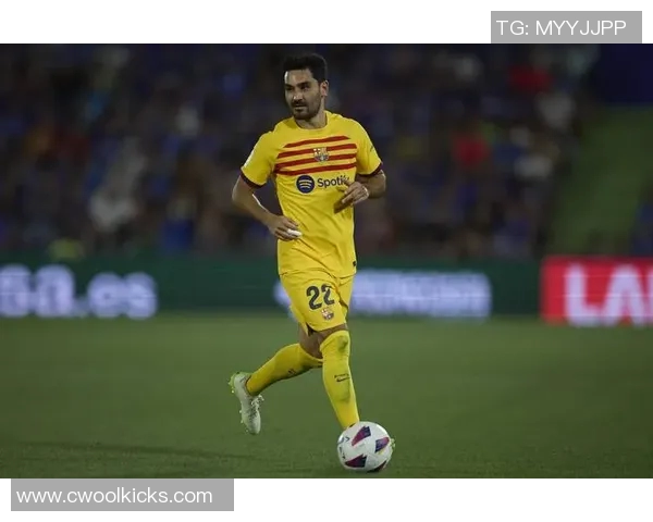 当足球球星缺乏鲜明特点时 如何突破个人风格与球队定位的困境